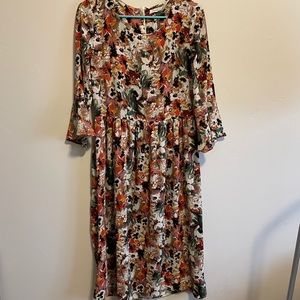 Boutique Floral Bell Sleeve Dress